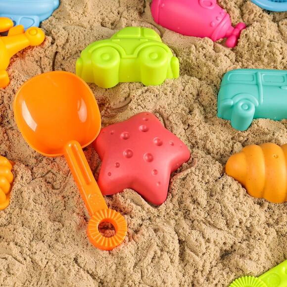 32 PCS Sand Toys Set, Collapsible Sand Bucket Shovels Mesh Bag Yellow Suitcase - Picture 6 of 6